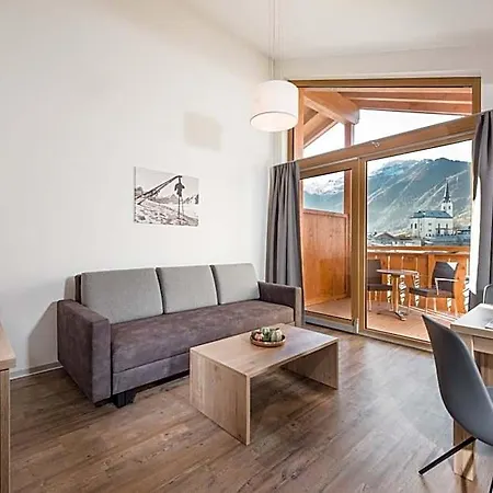 Alpenparks & Orgler Apartahotel 4*