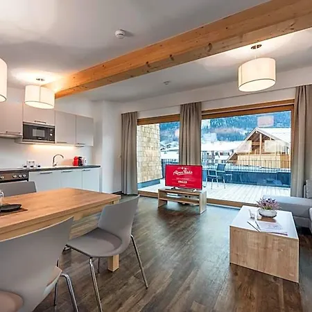 Apartmanhotel Alpenparks & Orgler 4*