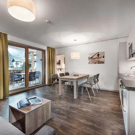 Alpenparks & Orgler Apart-hotel