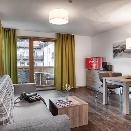 Alpenparks & Orgler Апарт-отель Капрун