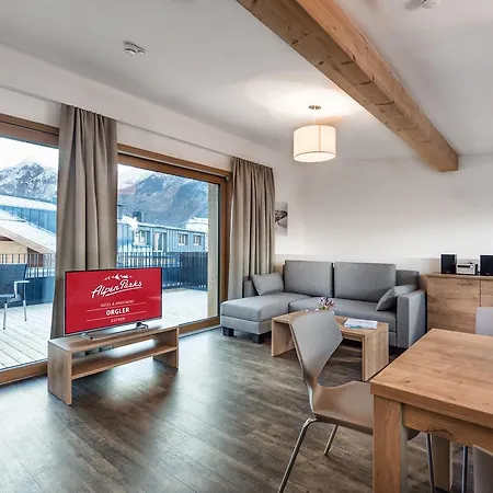 アパートホテル Alpenparks & Orgler 4*