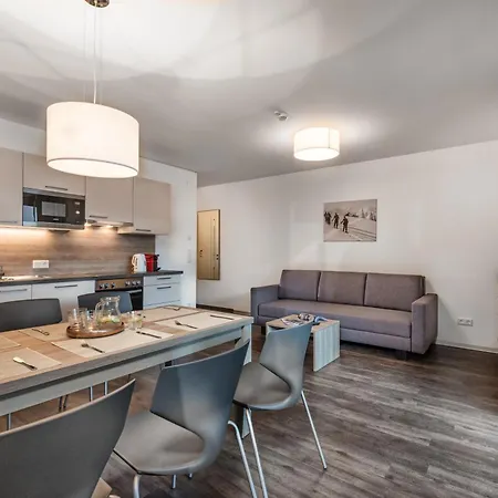 Lejlighedshotel Alpenparks & Orgler 4*