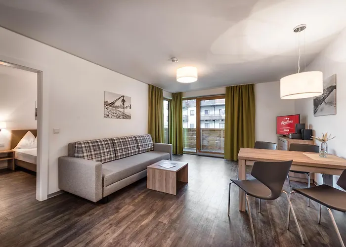 Alpenparks & Orgler アパートホテル カプルーン